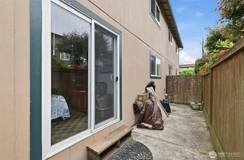 $1,298,000 | 3116 18th Street, Everett, WA 98201