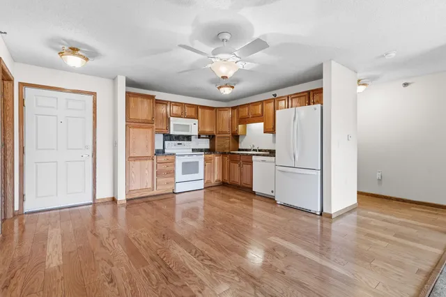 $239,500 | 15400 Chippendale Avenue West, Unit 315, Rosemount, MN 55068