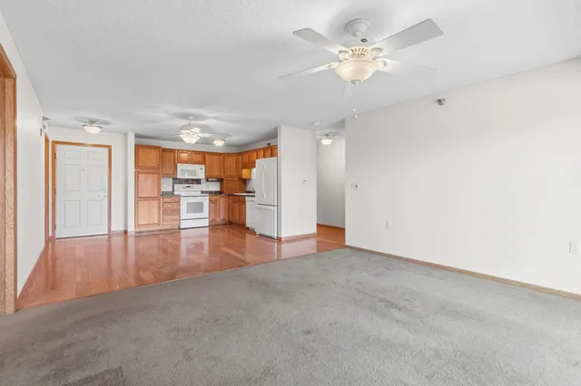 $239,500 | 15400 Chippendale Avenue West, Unit 315, Rosemount, MN 55068