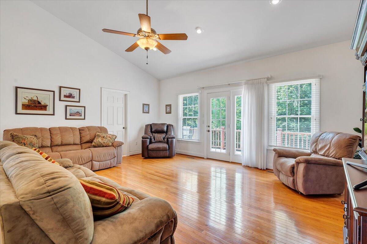 23 Alean Road Rocky Mount, VA 24151 - Photo 17 of 121 017-MIB08859