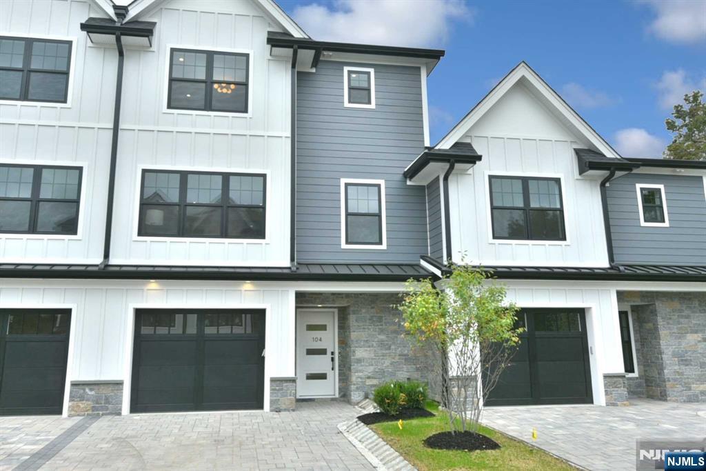 120 Collignon Way, Unit 120 River Vale, NJ 07675 - Photo 1 of 38