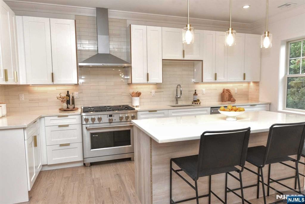 120 Collignon Way, Unit 120 River Vale, NJ 07675 - Photo 13 of 38