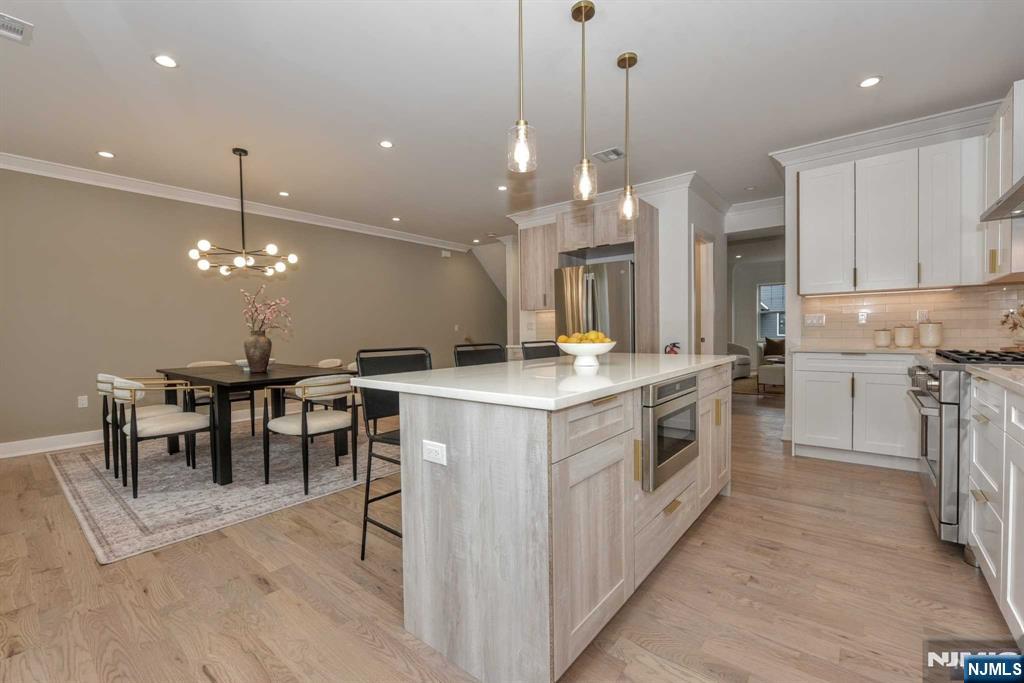 120 Collignon Way, Unit 120 River Vale, NJ 07675 - Photo 16 of 38