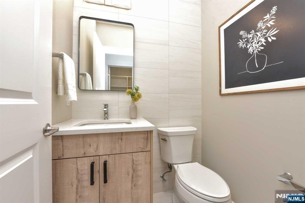 120 Collignon Way, Unit 120 River Vale, NJ 07675 - Photo 20 of 38