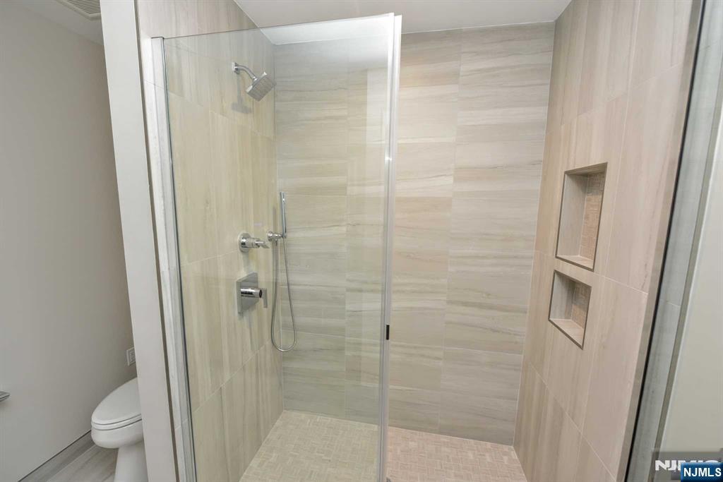 120 Collignon Way, Unit 120 River Vale, NJ 07675 - Photo 28 of 38