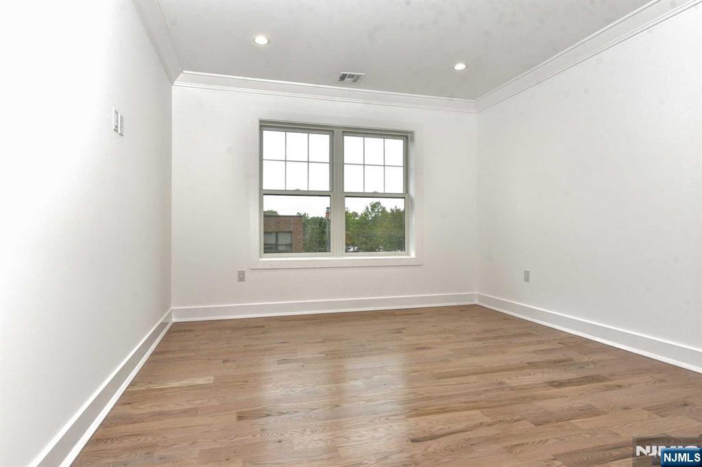 120 Collignon Way, Unit 120 River Vale, NJ 07675 - Photo 34 of 38