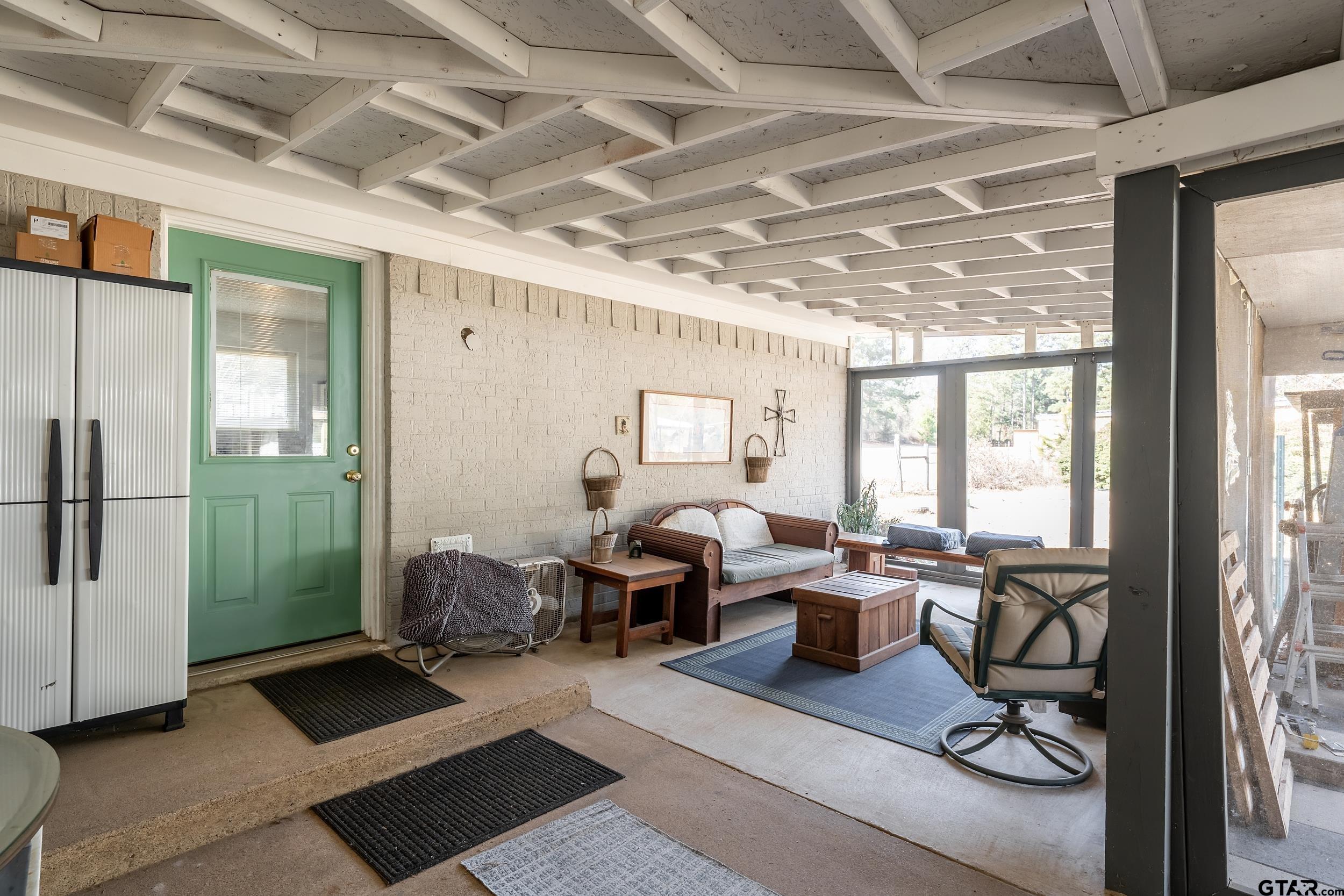 15004 Hillview Road Tyler, TX 75703 - Photo 6 of 48