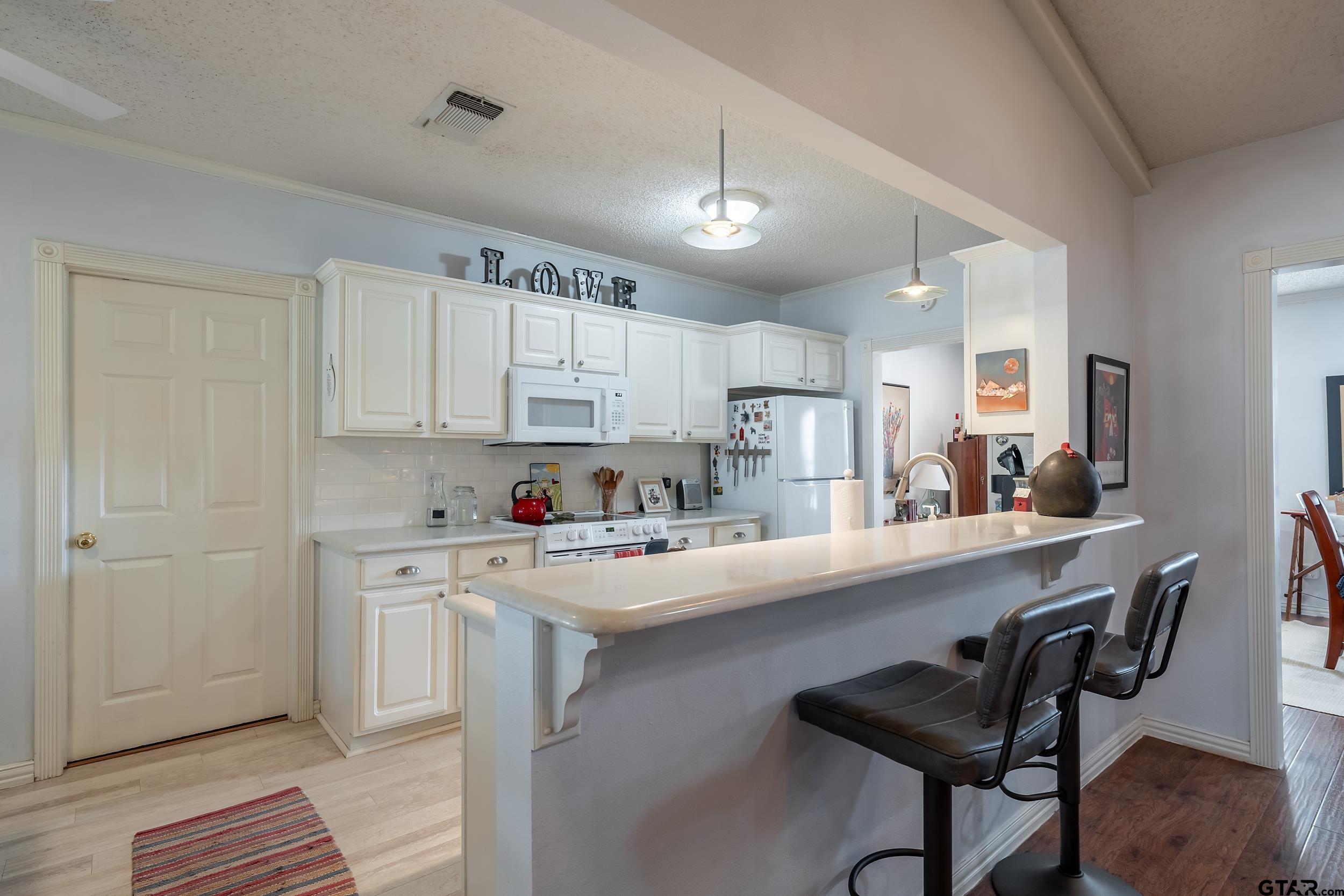 15004 Hillview Road Tyler, TX 75703 - Photo 10 of 48