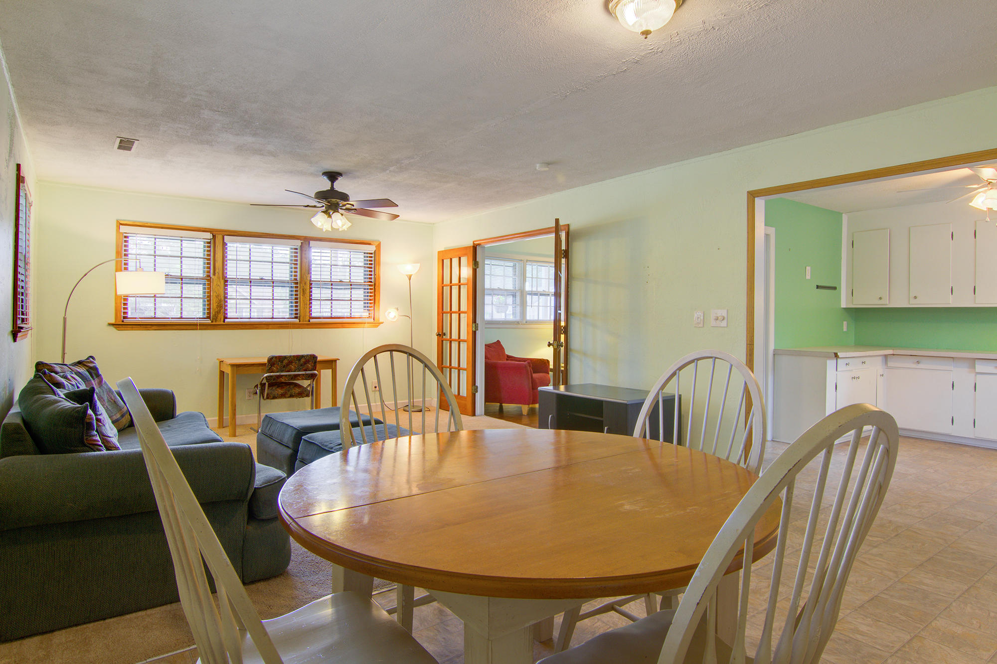 1779 Dogwood Road Charleston, SC 29414 - Photo 22 of 30 19