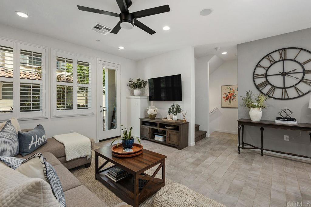 4210 Mission Ranch Way Oceanside, CA 92057 - Photo 5 of 33 Gallery Image 5
