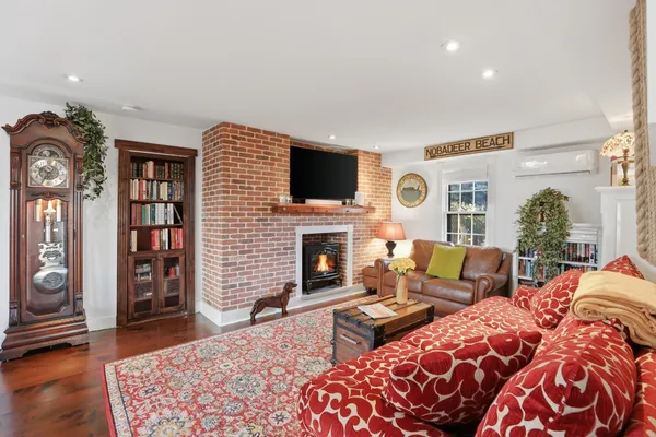 $3,595,000 | 3 Cottage Court, Nantucket, MA 02554