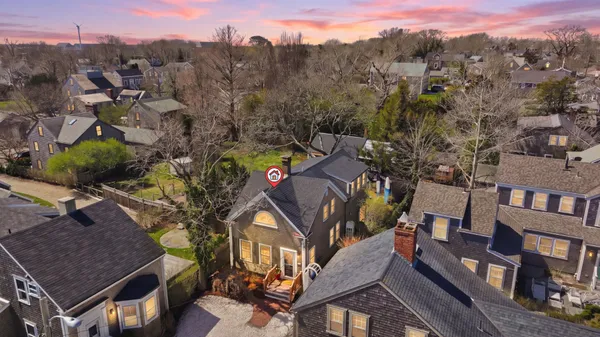 $3,595,000 | 3 Cottage Court, Nantucket, MA 02554