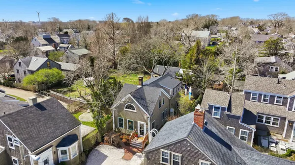 $3,595,000 | 3 Cottage Court, Nantucket, MA 02554