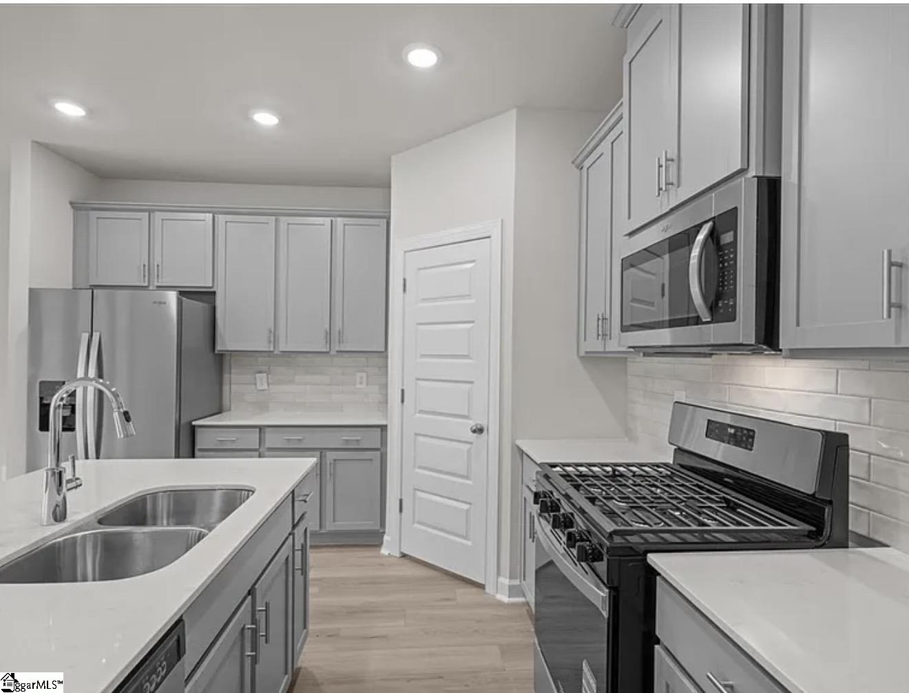 203 Tantalus Street Gray Court, SC 29645 - Photo 5 of 21