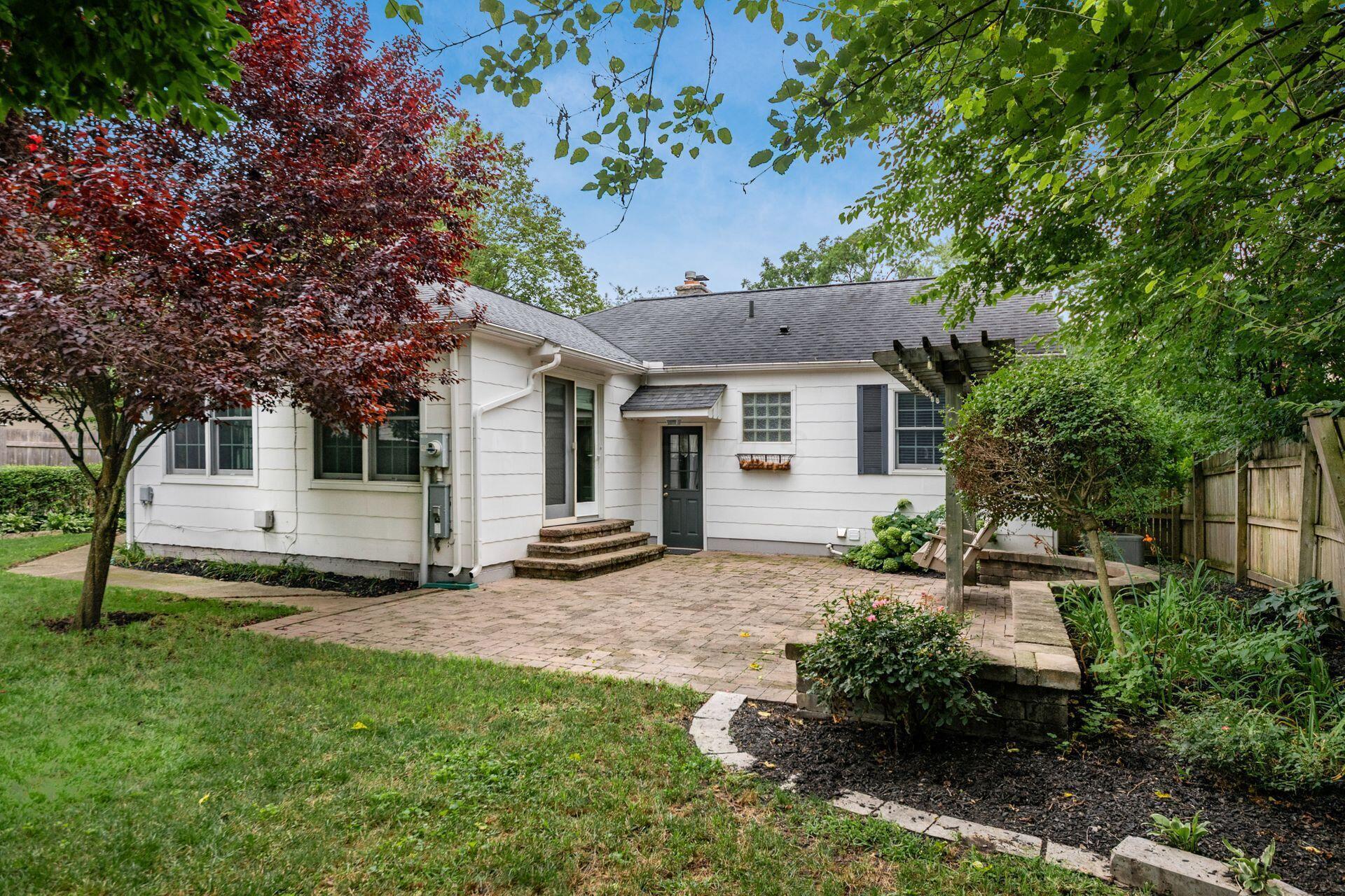 2228 Ridgeview Road Columbus, OH 43221 - Photo 36 of 51 Patio
