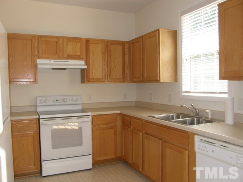 2709 Alder Ridge Lane Raleigh, NC 27603 - Photo 4 of 12 Photo #4