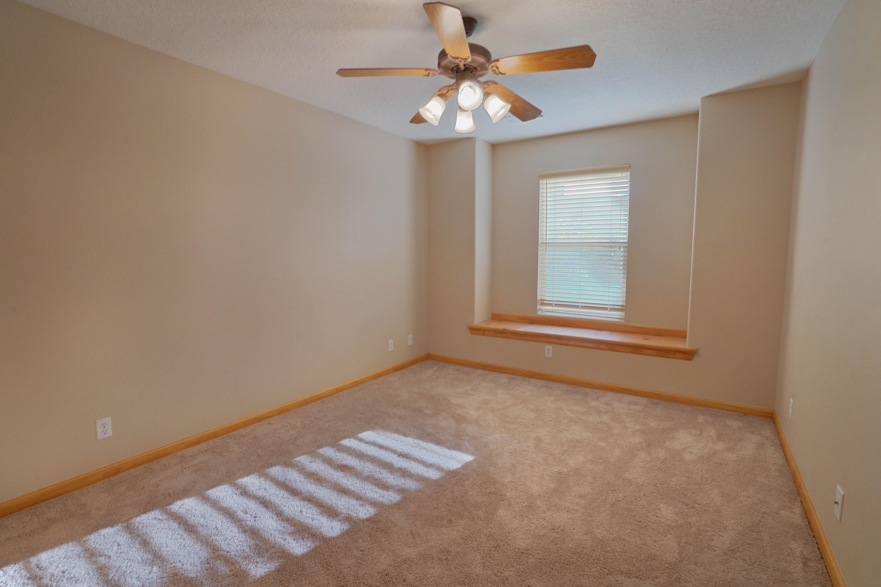 2453 Tyler Loop Northeast Rio Rancho, NM 87144 - Photo 5 of 17 Gallery Image 5