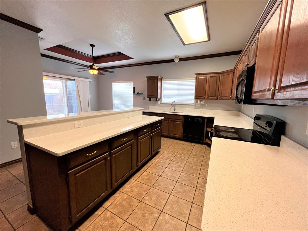 738 Ridgemont Drive Allen, TX 75002 - Photo 15 of 21 Kitchen