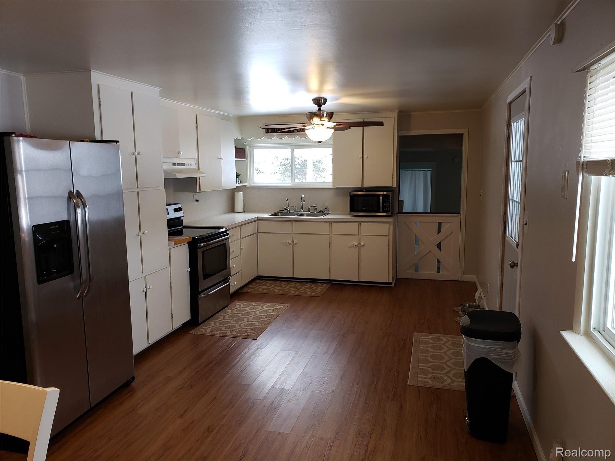 2189 Bowers Road Lapeer, MI 48446 - Photo 5 of 24 20191113_134923.jpg