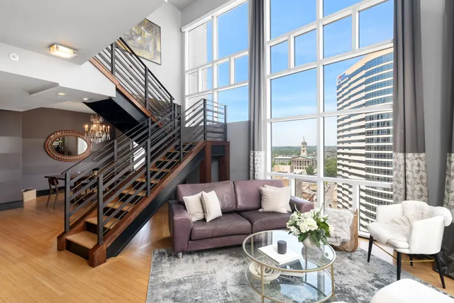 $2,400,000 | 555 Church Street, Unit 2301, Nashville, TN 37219