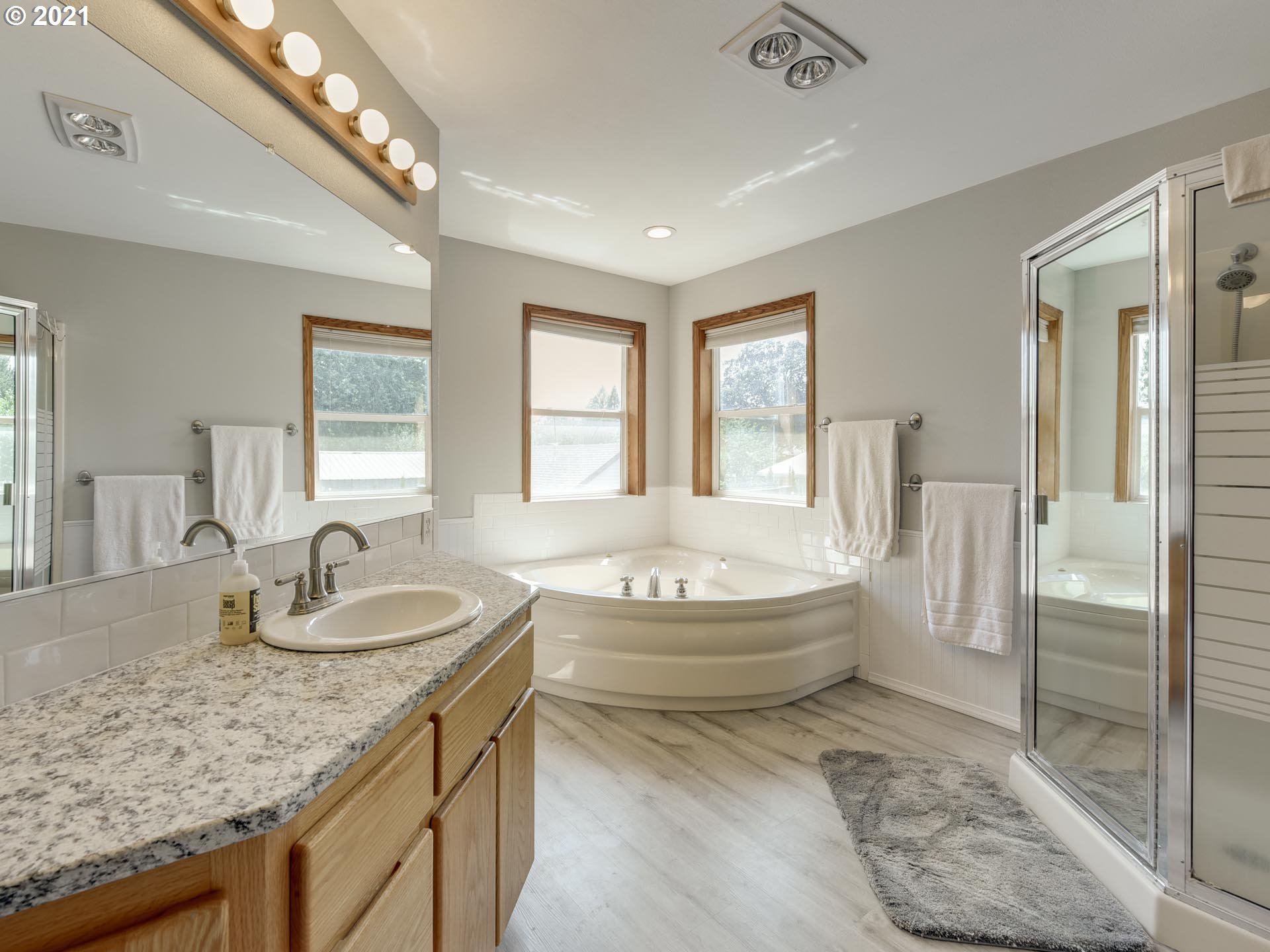 24040 Northeast Dillon Road Newberg, OR 97132 - Photo 17 of 32 Gallery Image 17
