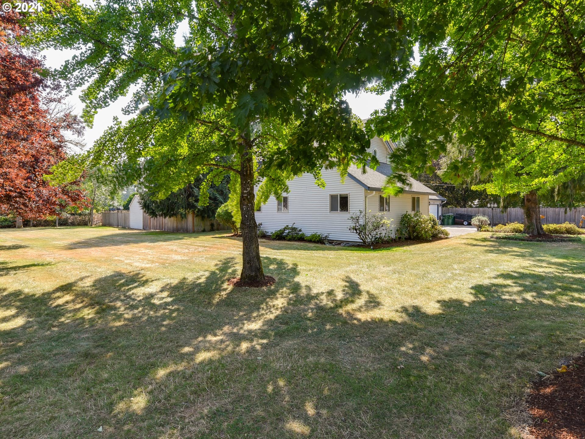 24040 Northeast Dillon Road Newberg, OR 97132 - Photo 3 of 32 Gallery Image 3