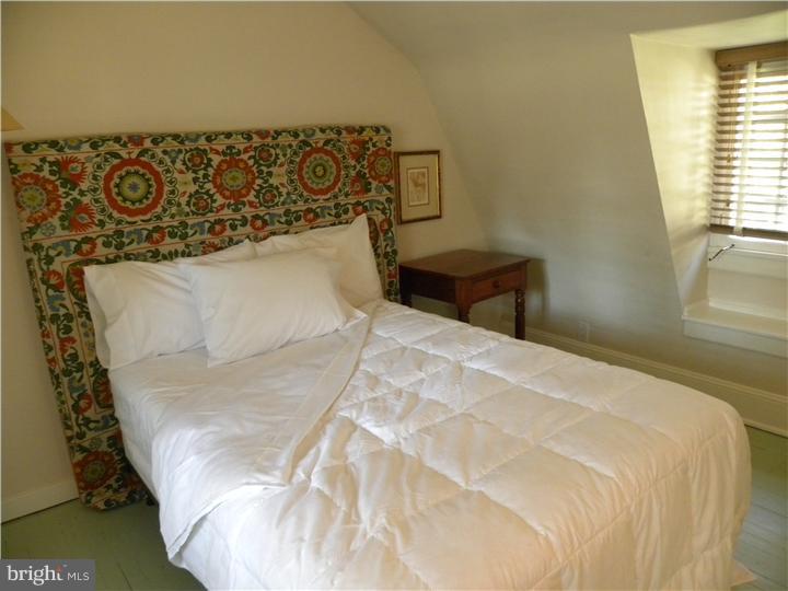 400 Riverview Road Swarthmore, PA 19081 - Photo 18 of 25 Bedroom