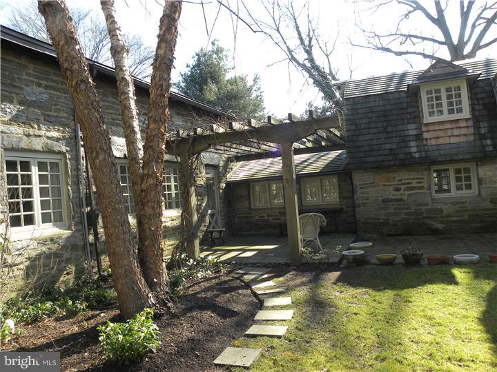 400 Riverview Road Swarthmore, PA 19081 - Photo 23 of 25 Exterior Back