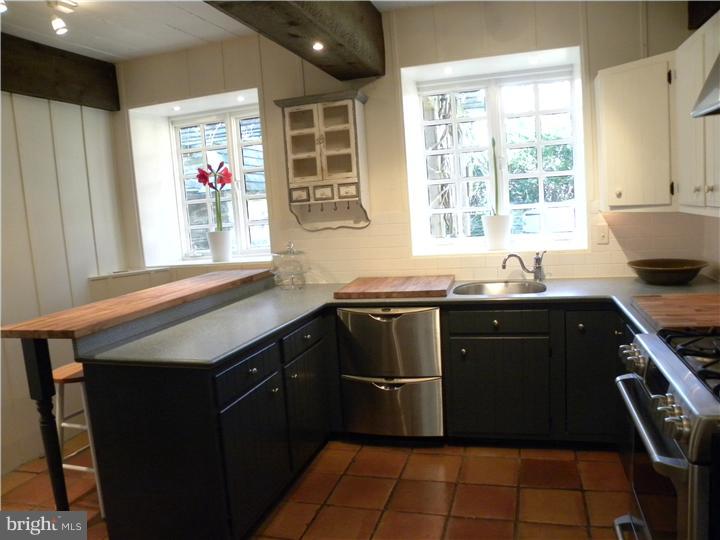 400 Riverview Road Swarthmore, PA 19081 - Photo 8 of 25 Kitchen