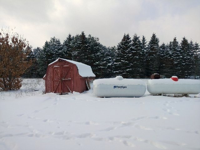 9940 South 37 Road Cadillac, MI 49601 - Photo 2 of 8 1842685-1.JPG