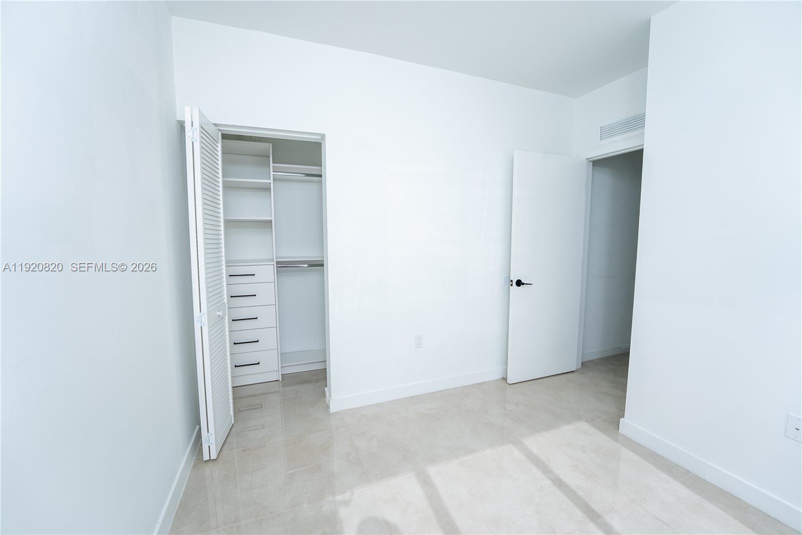 14580 Southwest 261st Street Homestead, FL 33032 - Photo 11 of 23