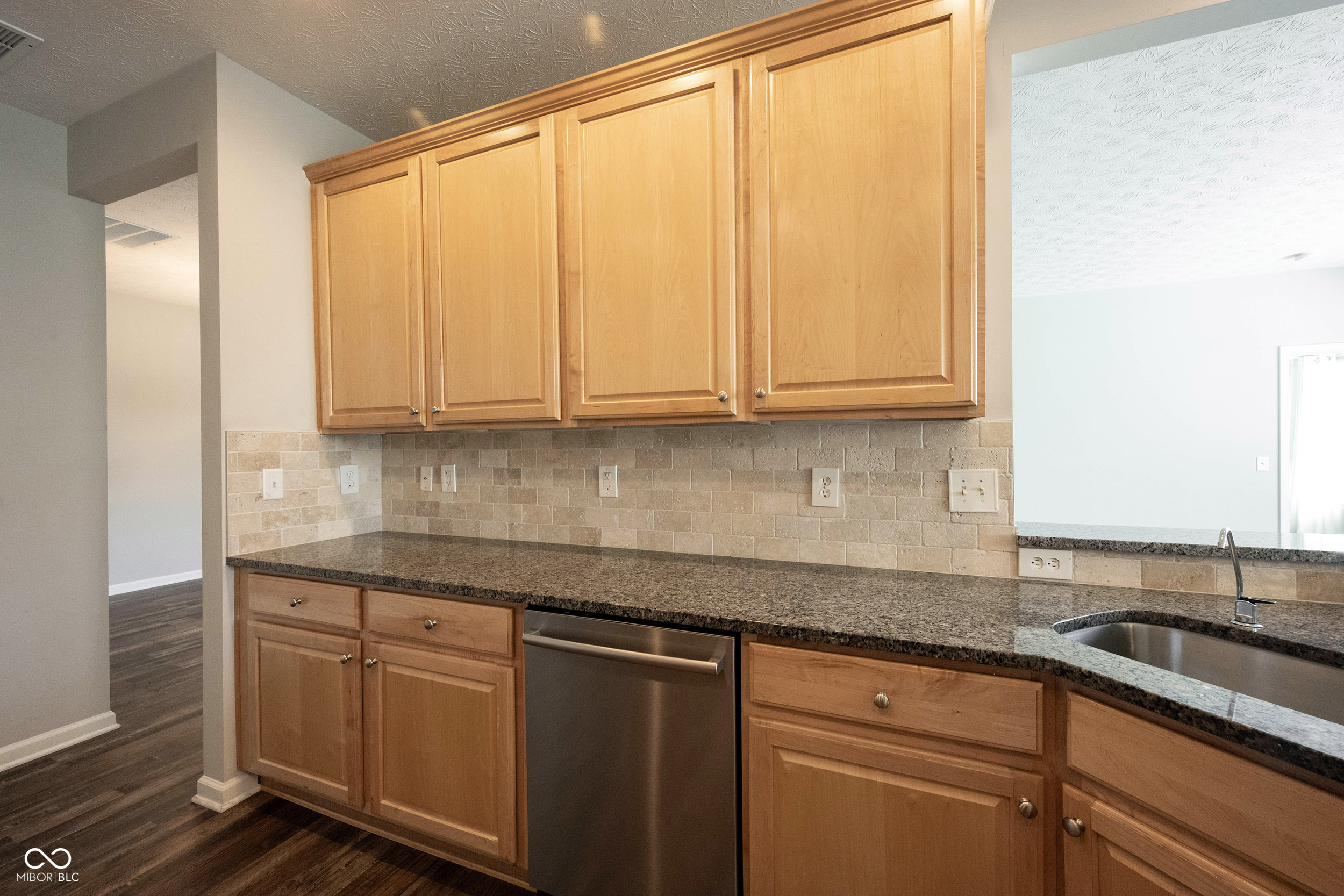 13023 Venito Trail Fishers, IN 46037 - Photo 12 of 43