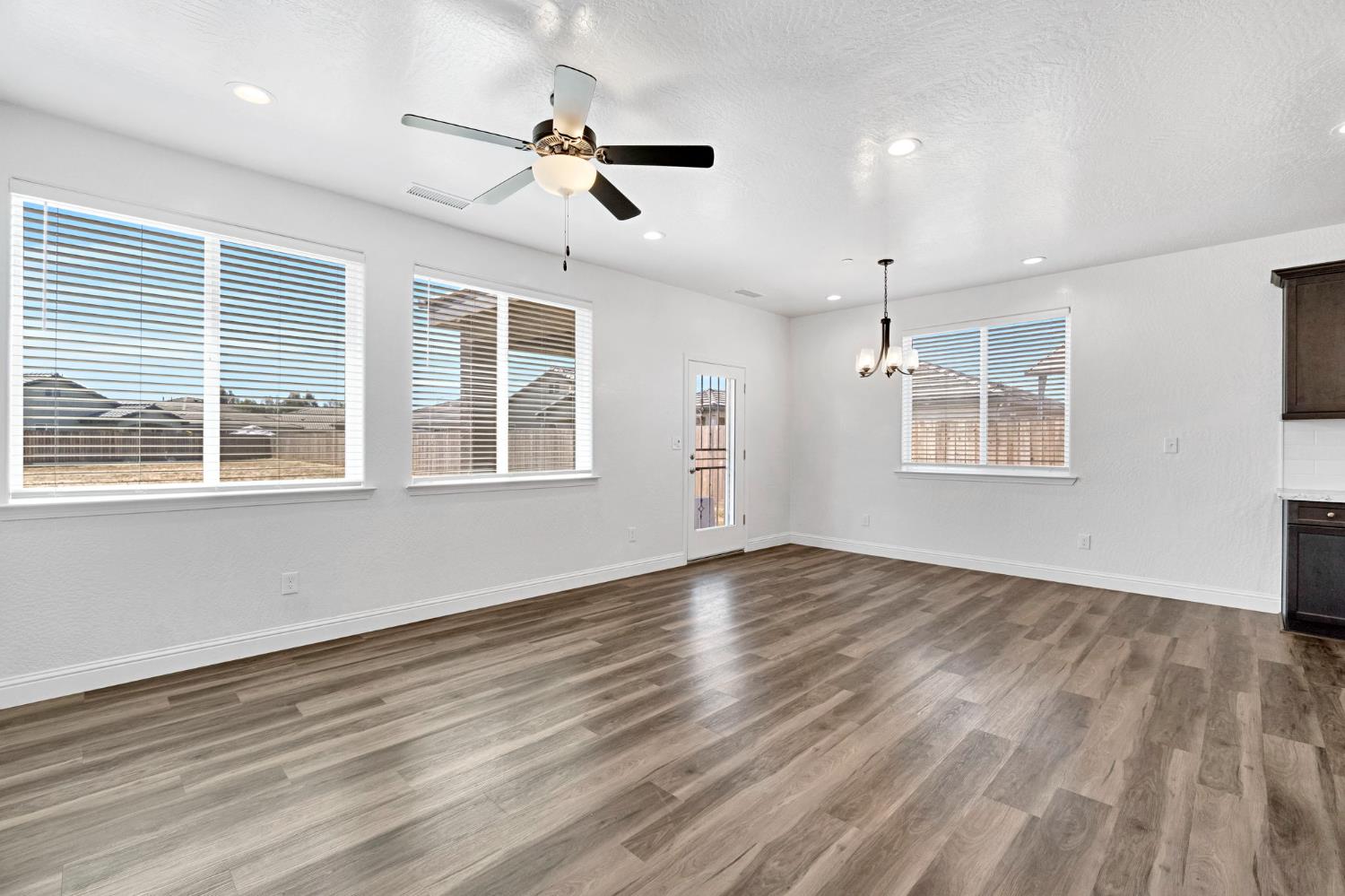 1148 Summit Drive Madera, CA 93638 - Photo 8 of 39