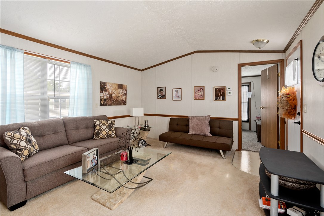 29 Lane F Coventry, RI 02816 - Photo 3 of 18 Living Area