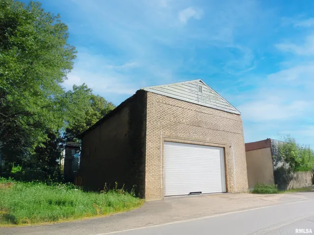 $3,900 | 20 North Bridge Street, Jonesboro, IL 62952