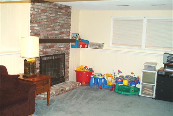 35 Burnham Road Billerica, MA 01862 - Photo 13 of 22 Gallery Image 13