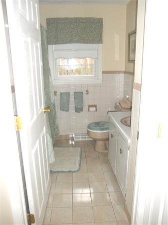 35 Burnham Road Billerica, MA 01862 - Photo 7 of 22 Gallery Image 7