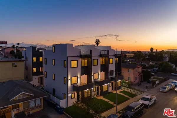 $5,695 | 4830 1/2 Pickford Street, Los Angeles, CA 90019