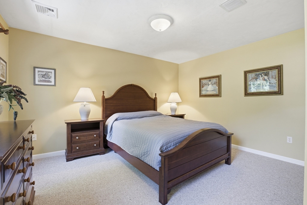 3 Stable Way Medway, MA 02053 - Photo 25 of 36