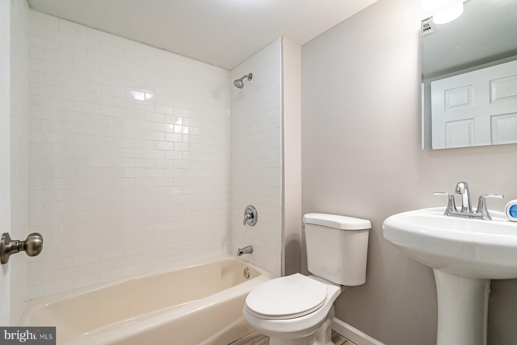 3856 East Hopewell Road Center Valley, PA 18034 - Photo 22 of 38 Gallery Image 22