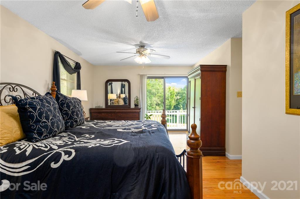 677 Case Cove Road Candler, NC 28715 - Photo 14 of 36 Gallery Image 14