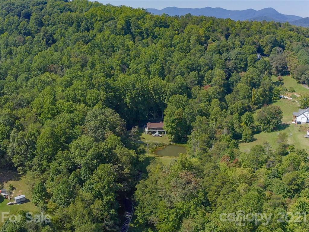 677 Case Cove Road Candler, NC 28715 - Photo 33 of 36 Gallery Image 33