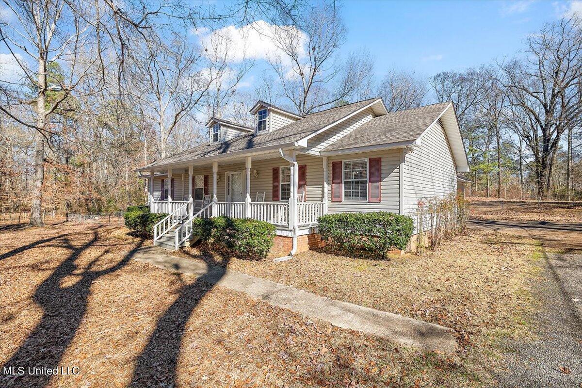 2210 Almar Road Florence, MS 39073 - Photo 3 of 24 03-3HTP3791