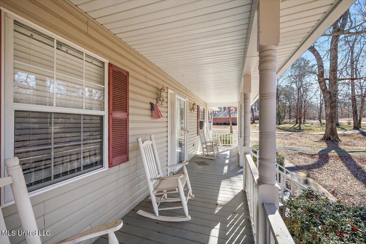 2210 Almar Road Florence, MS 39073 - Photo 5 of 24 05-3HTP3797