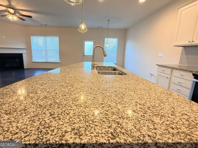 $640,000 | 302 Lovell Avenue, Peachtree City, GA 30269