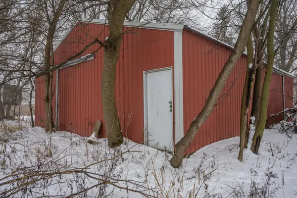 $950,000 | W10802 Blackhawk Trail, Fox Lake, WI 53933