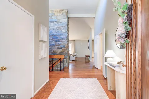 $1,150,000 | 8610 Hidden Hill Lane, Rockville, MD 20854