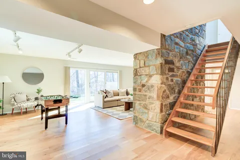 $1,150,000 | 8610 Hidden Hill Lane, Rockville, MD 20854