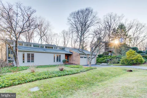 $1,150,000 | 8610 Hidden Hill Lane, Rockville, MD 20854