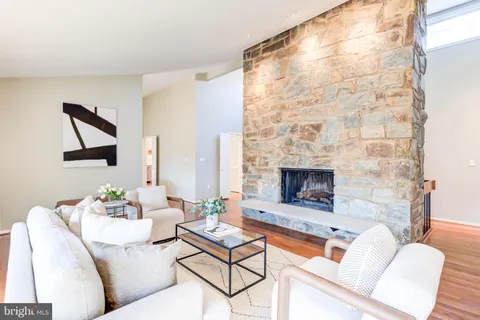 $1,150,000 | 8610 Hidden Hill Lane, Rockville, MD 20854